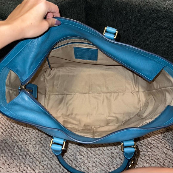 COACH BLEEKER TEAL BLUE LEATHER LARGE WEEKENDER TOTE BAG EUC - Picture 4 of 8